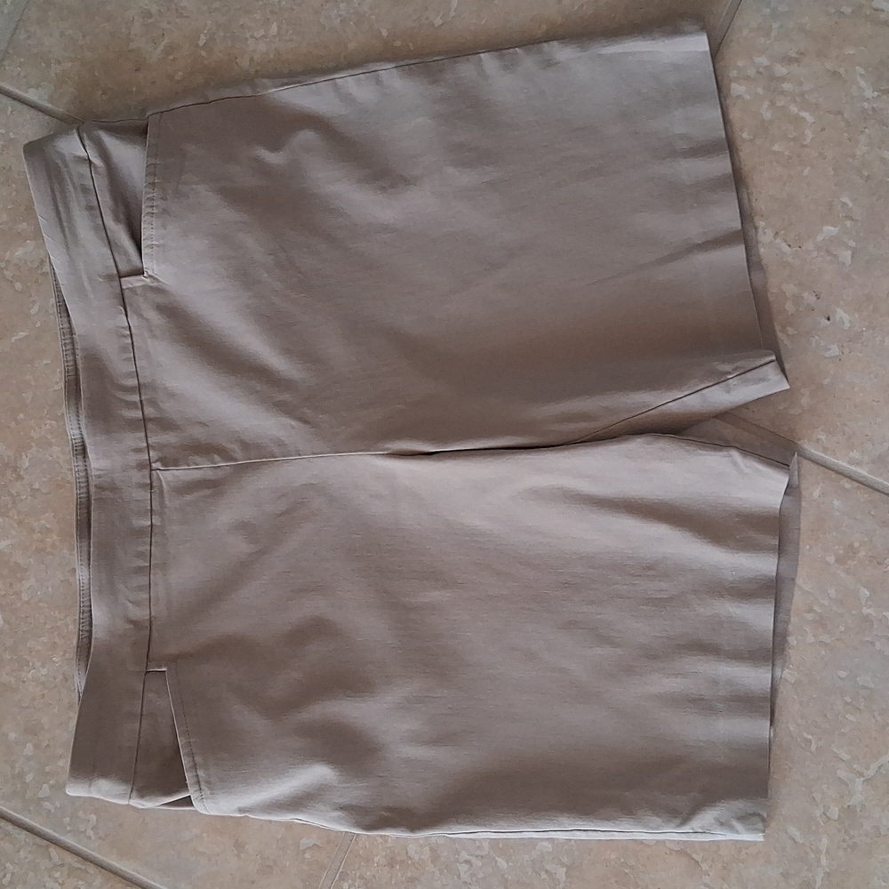 George Flat Front Pull On Khaki Shorts - XL
